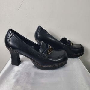 Vintage 725 Faux Leather Black Loafer Chunky Heels with Gold Chain Detail